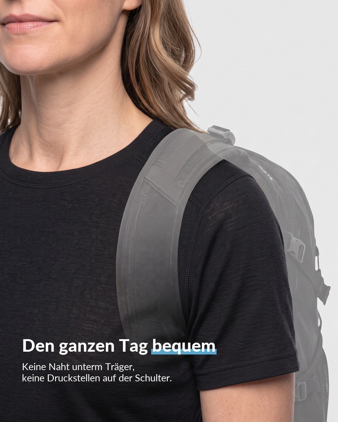 Merino T-Shirt Damen mit Rucksack, keine Naht unterm Träger oben auf der Schulter #Farbe_Schwarz